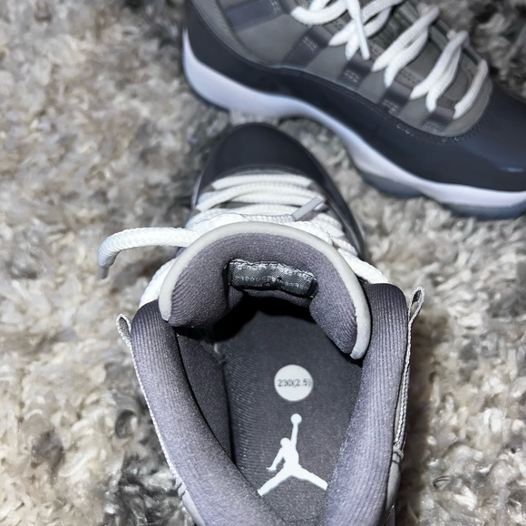 2021 Air Jordan 11 Retro Gray ‘Cool Grey’ - Picture 3 of 11